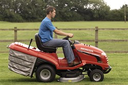 Садовый трактор Honda HF 2317  HME - фото 14698